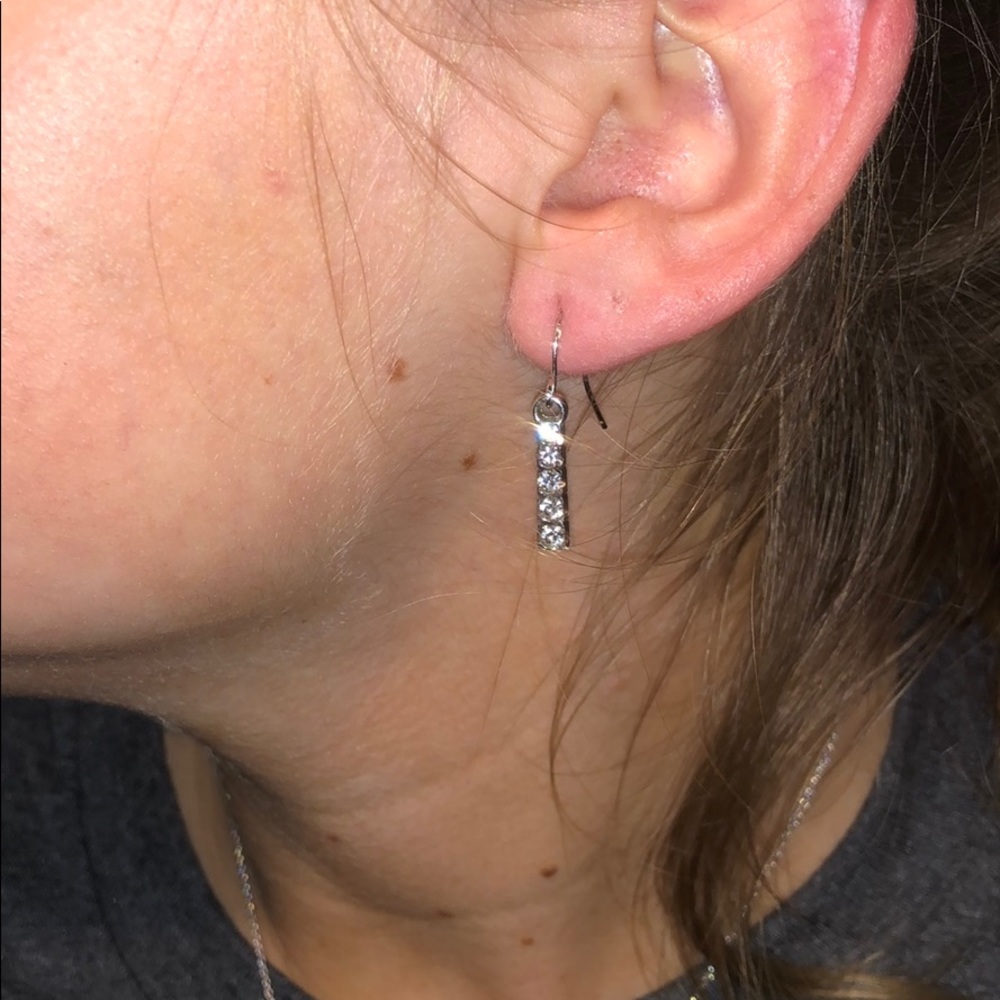 Hanging Rhinestone Earring - Picture 2 of 2